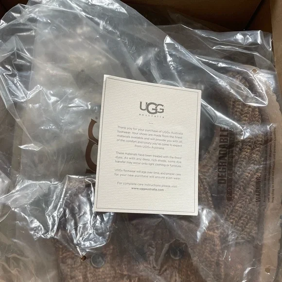 Brown Knit UGGs Women’s size 8 - Picture 15 of 16